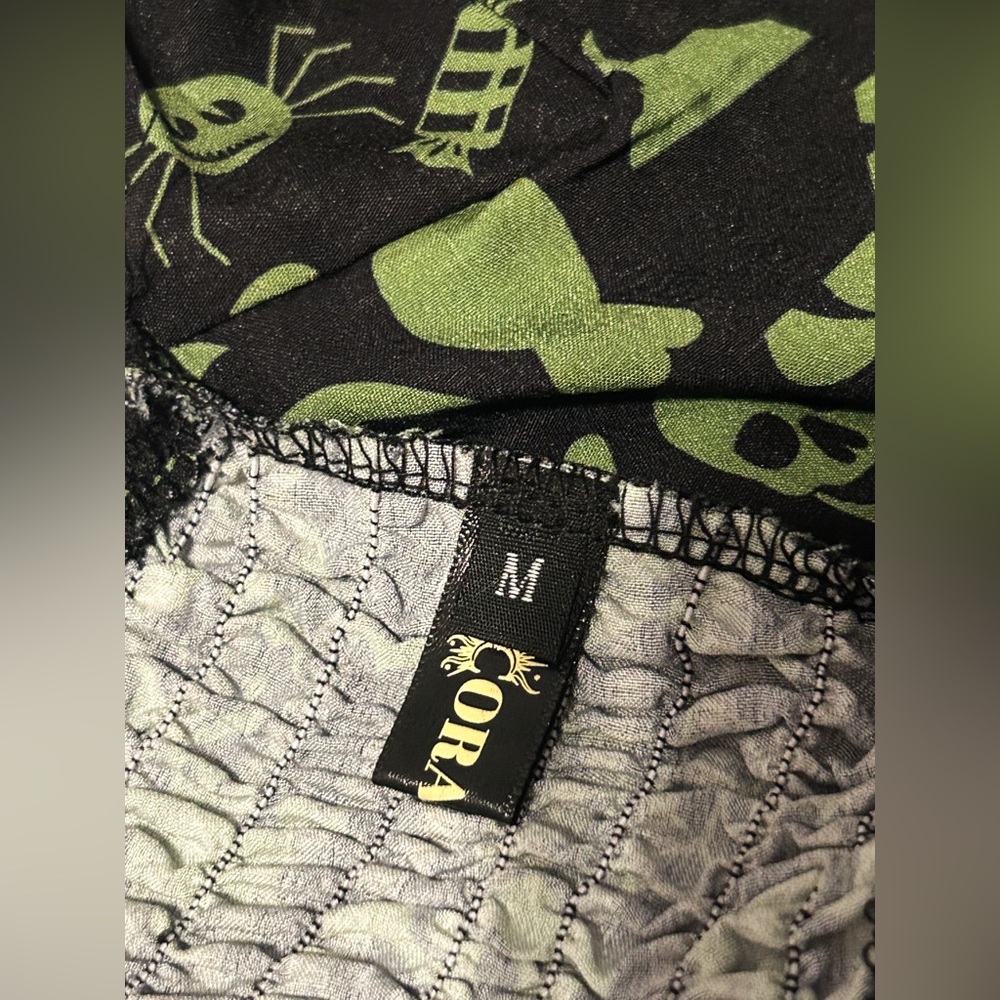 CORAMOON SZ M BLACK/GREEN GOTHIC SKULL CROP TOP & LONG SKIRT HALLOWEEN WITCHY - Picture 4 of 5